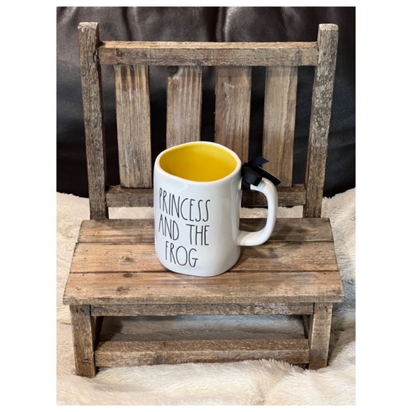 NEW Rae Dunn Disney Princess and the Frog Mug - Picture 2 of 3